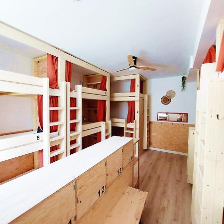 Coast - Utopy Hostel بياريتز المظهر الخارجي الصورة