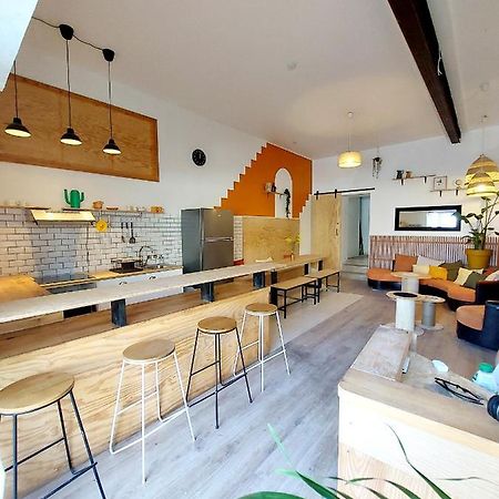 Coast - Utopy Hostel بياريتز المظهر الخارجي الصورة